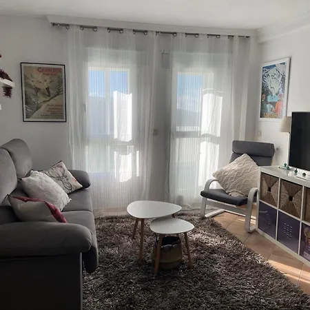 The Snow Con Parking, Wifi Y Terraza Apartment