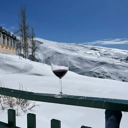 The Snow Con Parking, Wifi Y Terraza Apartment